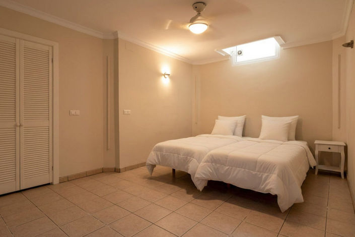 Image No.31-6 Bed Villa for sale