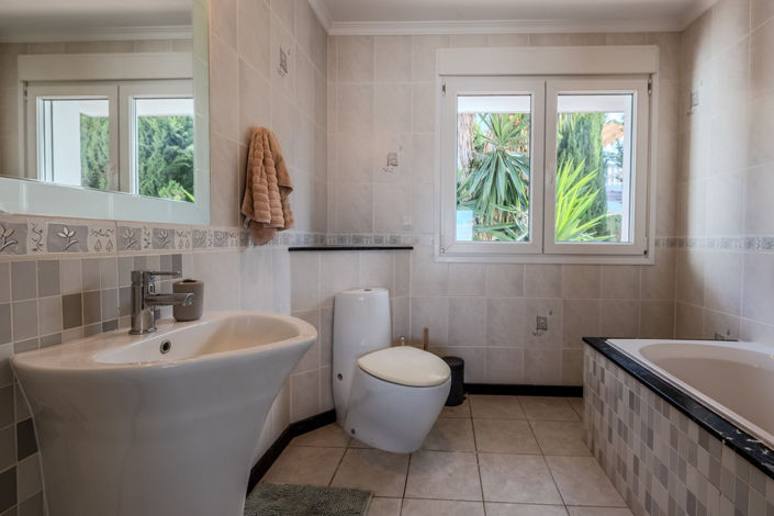 Image No.40-6 Bed Villa for sale