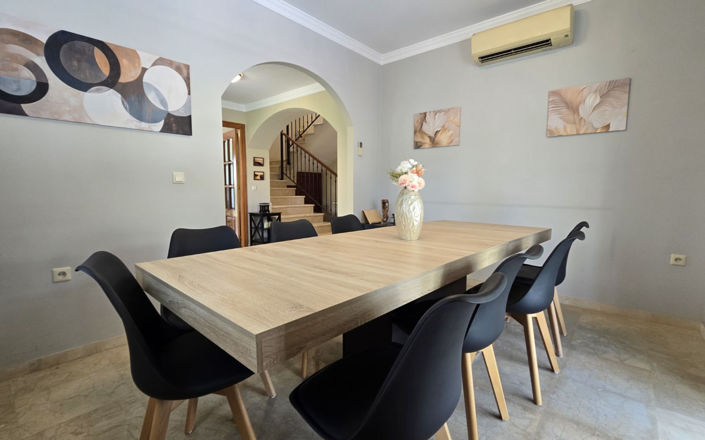 Image No.18-5 Bed Villa for sale