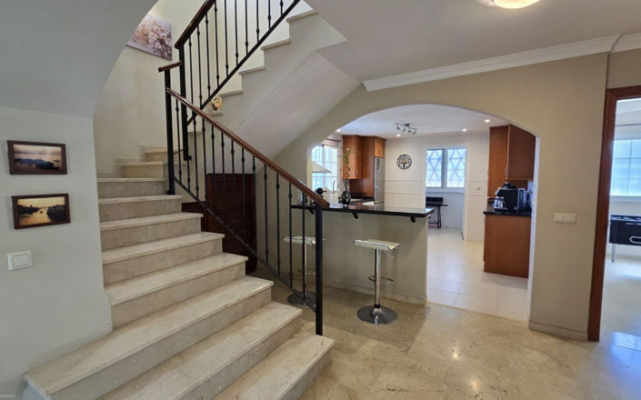 Image No.19-5 Bed Villa for sale