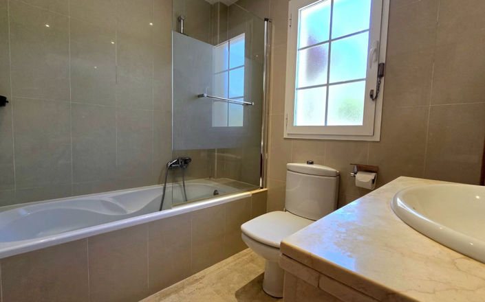Image No.31-5 Bed Villa for sale