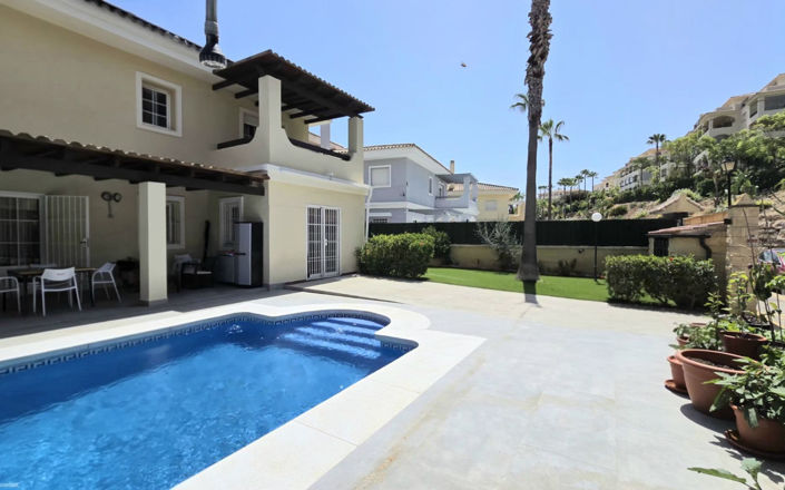 Image No.5-5 Bed Villa for sale