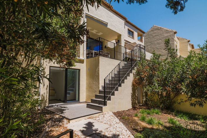 Image No.36-3 Bed Townhouse for sale