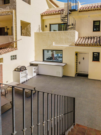 Image No.41-3 Bed Townhouse for sale