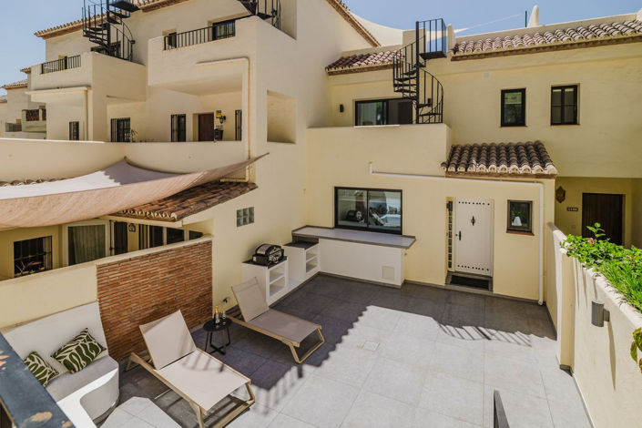 Image No.48-3 Bed Townhouse for sale