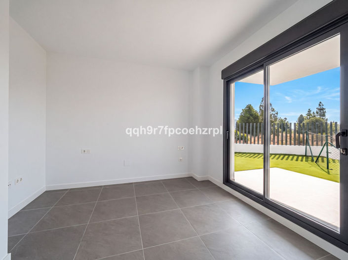 Image No.17-2 Bed Apartment for sale