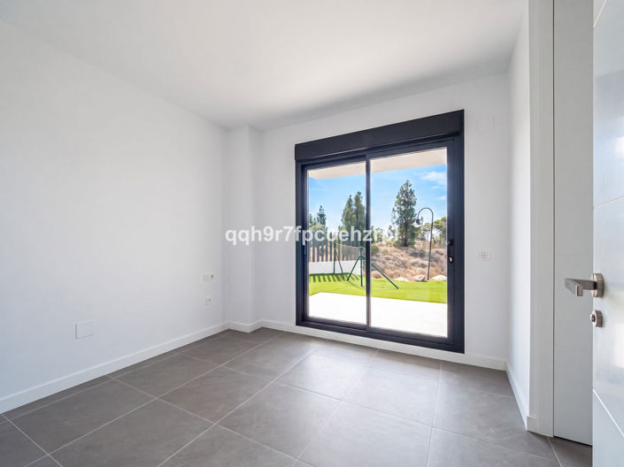 Image No.30-2 Bed Apartment for sale