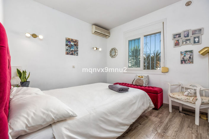 Image No.30-5 Bed Villa for sale