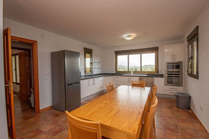 Image No.19-3 Bed Villa for sale