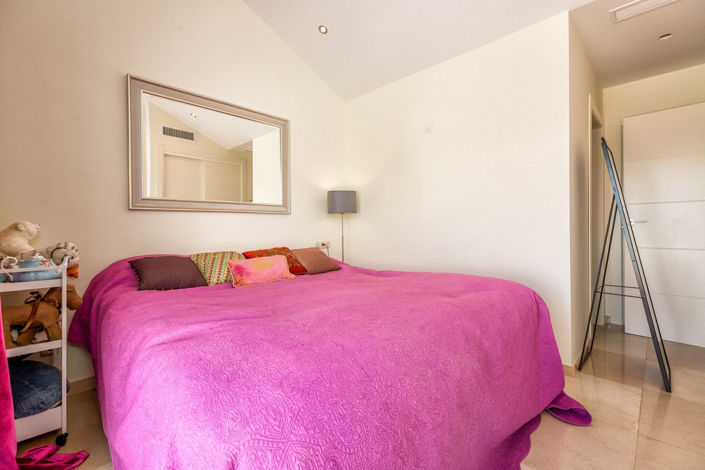 Image No.18-3 Bed Townhouse for sale