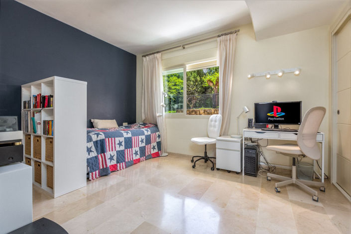Image No.36-3 Bed Townhouse for sale