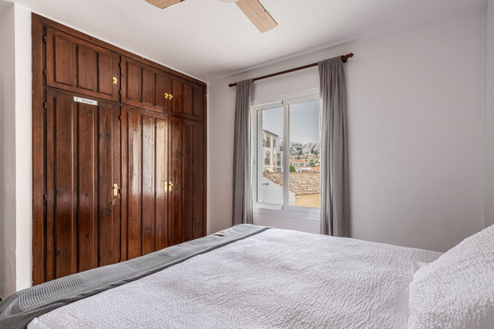Image No.12-3 Bed Apartment for sale