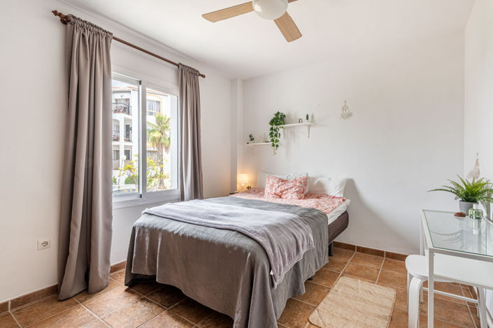 Image No.21-3 Bed Apartment for sale