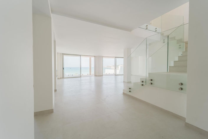 Image No.14-4 Bed Villa for sale