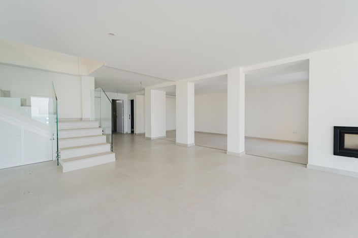 Image No.19-4 Bed Villa for sale