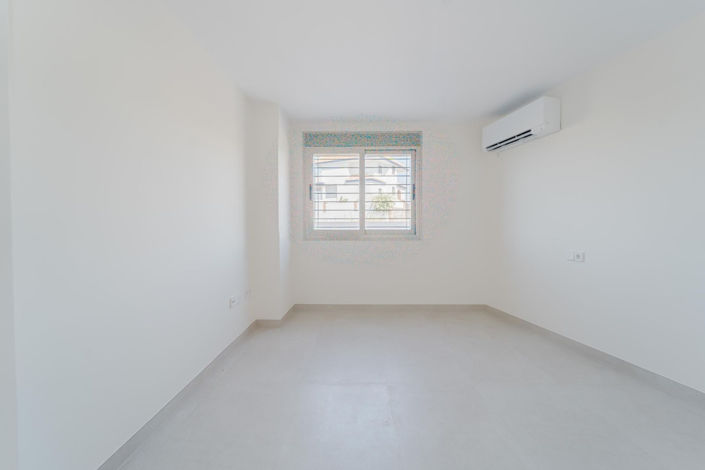 Image No.23-4 Bed Villa for sale
