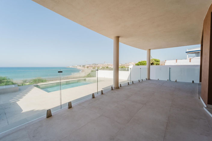 Image No.9-4 Bed Villa for sale