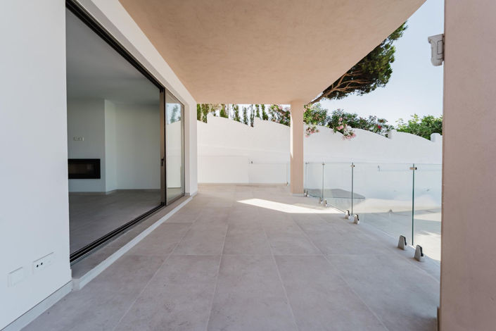 Image No.5-3 Bed Villa for sale