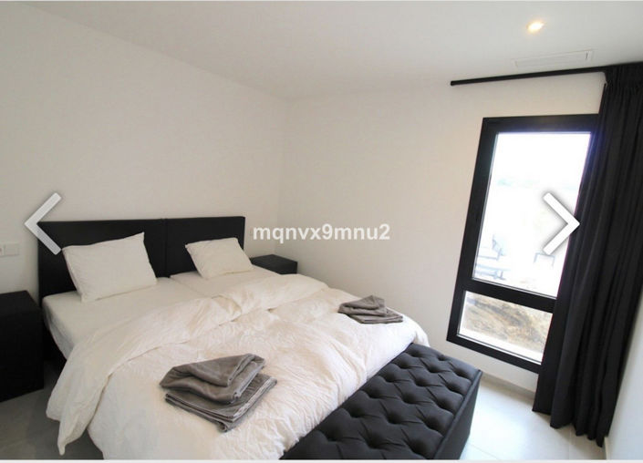 Image No.17-3 Bed Villa for sale