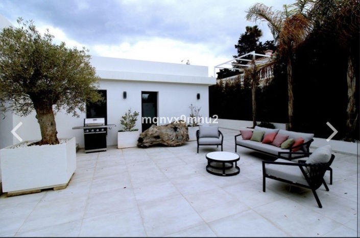 Image No.18-3 Bed Villa for sale