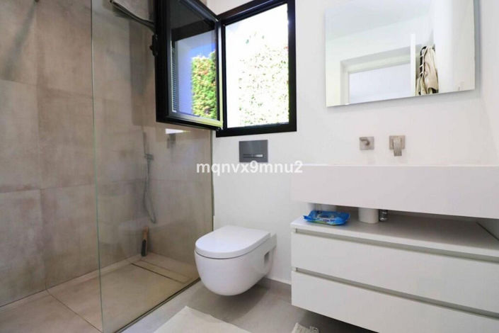 Image No.23-3 Bed Villa for sale