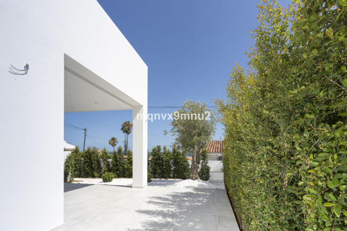 Image No.39-3 Bed Villa for sale