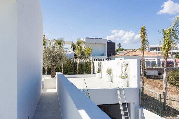 Image No.42-3 Bed Villa for sale