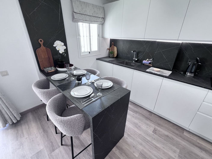 Image No.14-2 Bed Apartment for sale