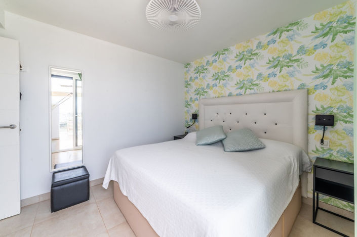 Image No.22-3 Bed Apartment for sale