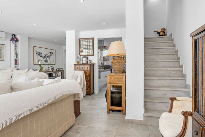 Image No.17-3 Bed Townhouse for sale