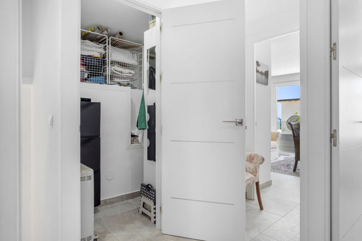 Image No.21-3 Bed Townhouse for sale