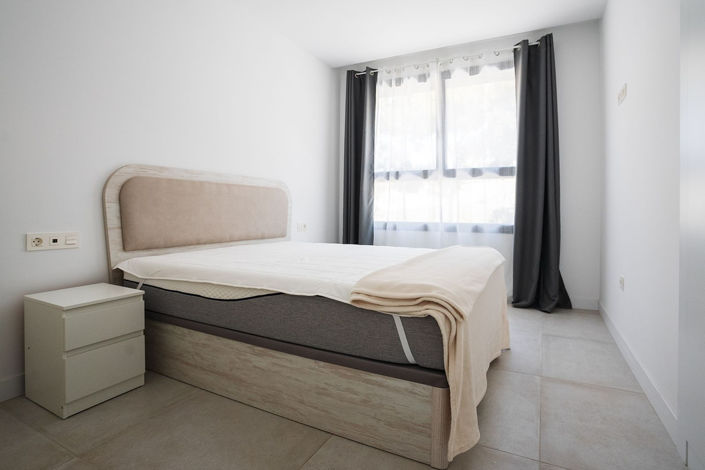 Image No.20-4 Bed Townhouse for sale