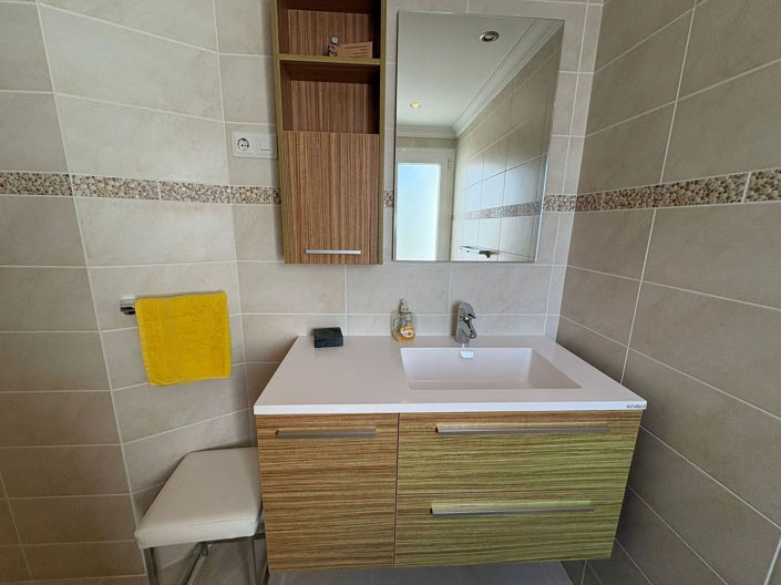 Image No.31-3 Bed Semi-Detached for sale