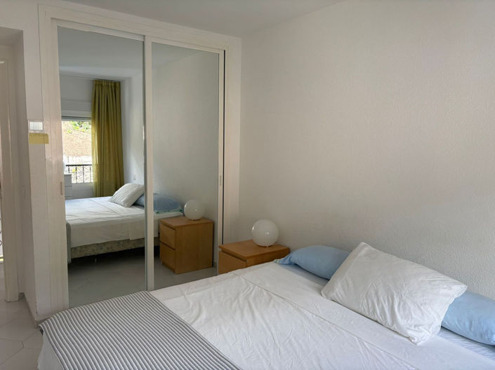 Image No.34-3 Bed Semi-Detached for sale