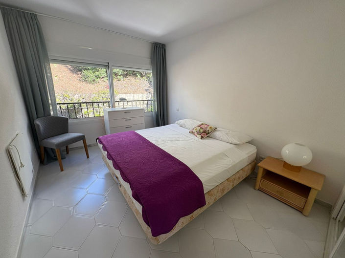 Image No.36-3 Bed Semi-Detached for sale