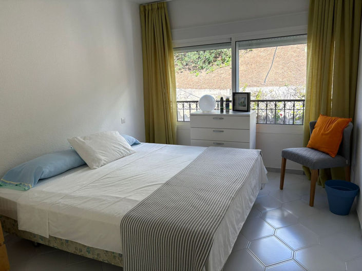 Image No.37-3 Bed Semi-Detached for sale
