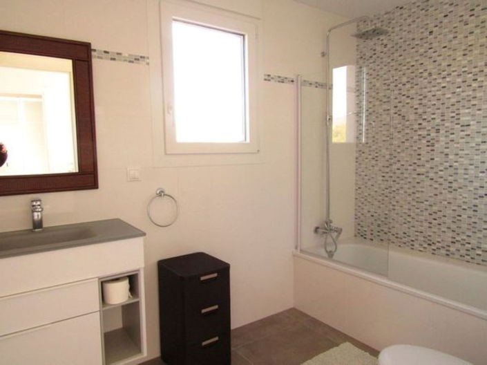 Image No.20-3 Bed Villa for sale