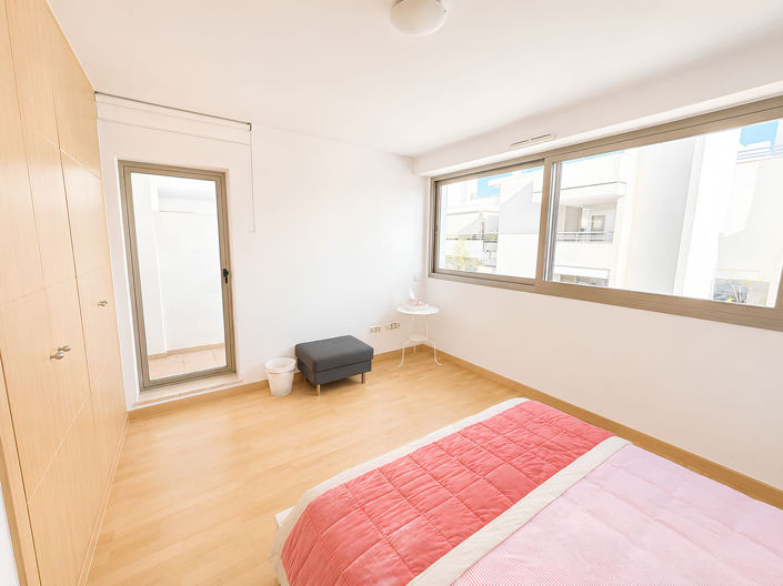 Image No.17-5 Bed Apartment for sale