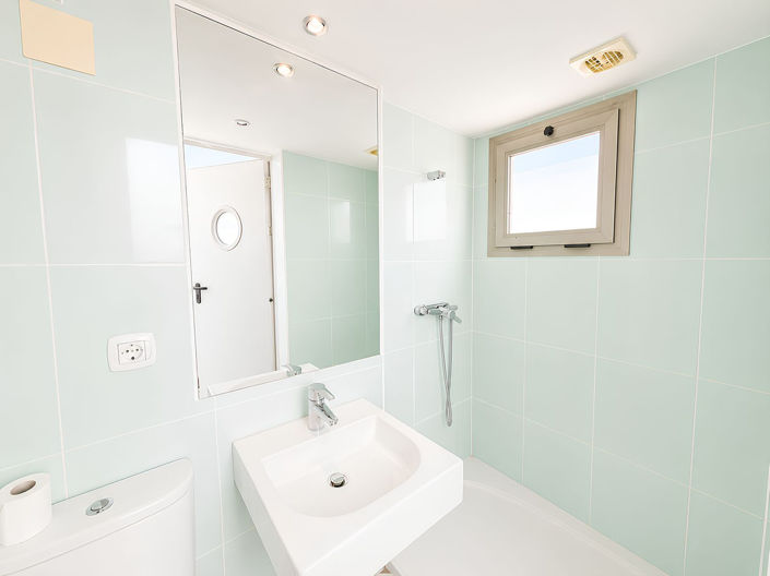 Image No.23-5 Bed Apartment for sale