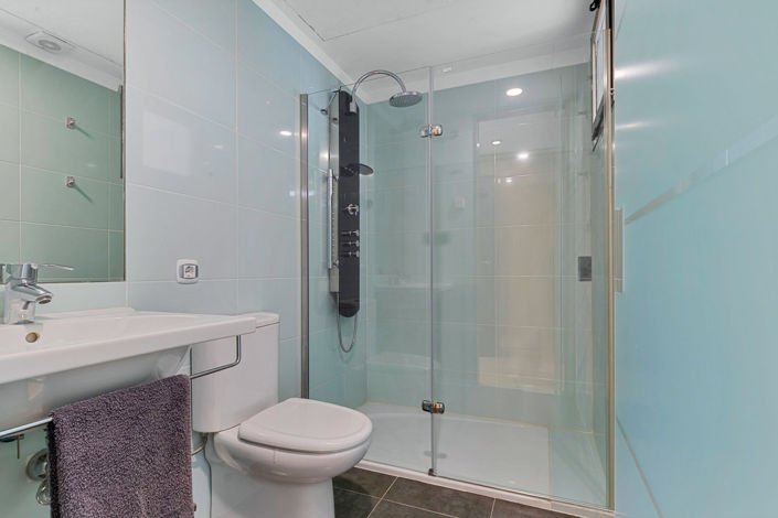 Image No.18-5 Bed Apartment for sale