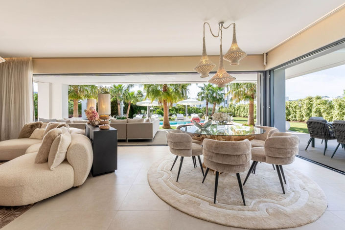 Image No.2-7 Bed Villa for sale