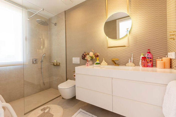 Image No.40-7 Bed Villa for sale