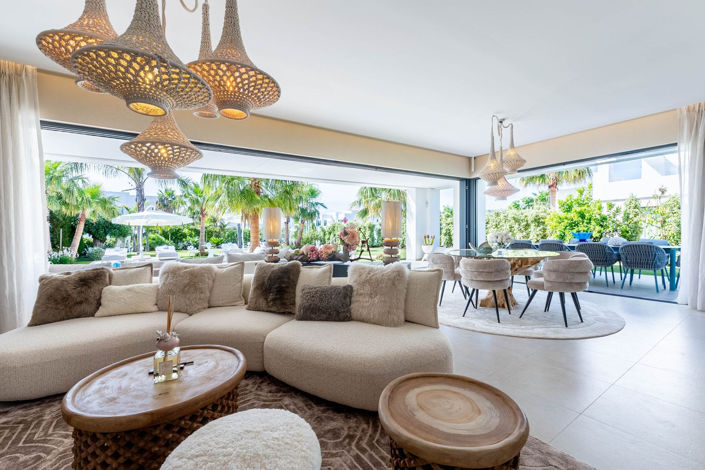 Image No.7-7 Bed Villa for sale