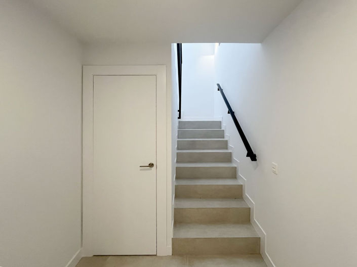 Image No.15-3 Bed Townhouse for sale