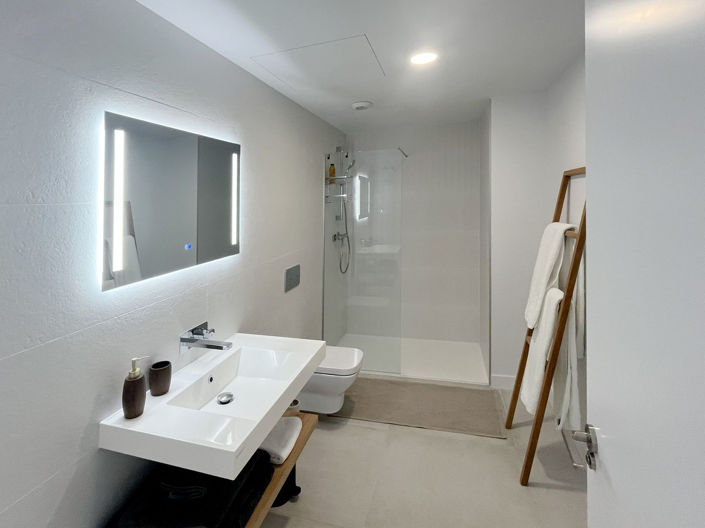 Image No.18-3 Bed Townhouse for sale