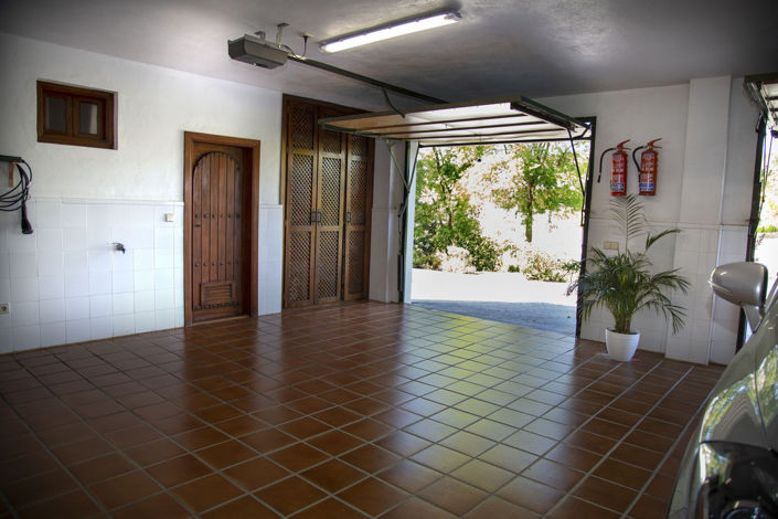 Image No.21-6 Bed Villa for sale