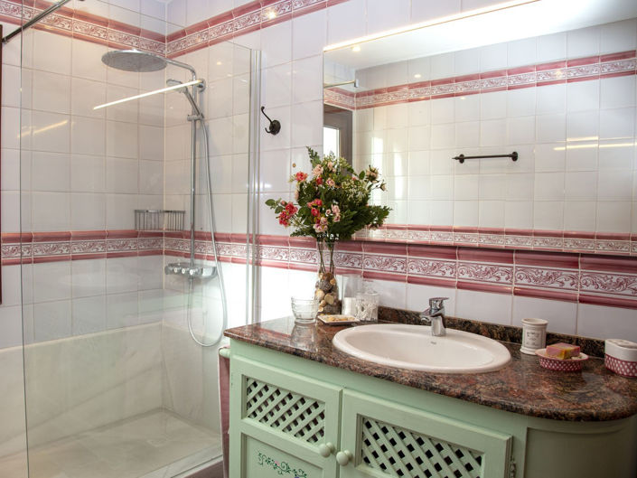Image No.59-6 Bed Villa for sale