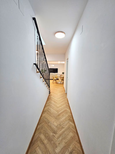 Image No.46-5 Bed Villa for sale