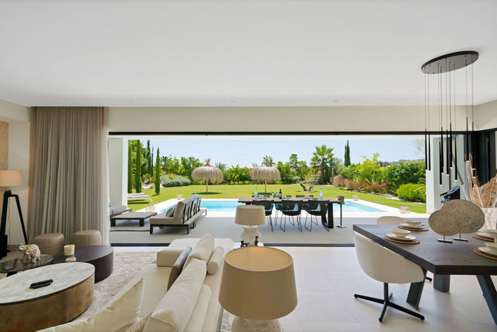 Image No.2-4 Bed Villa for sale