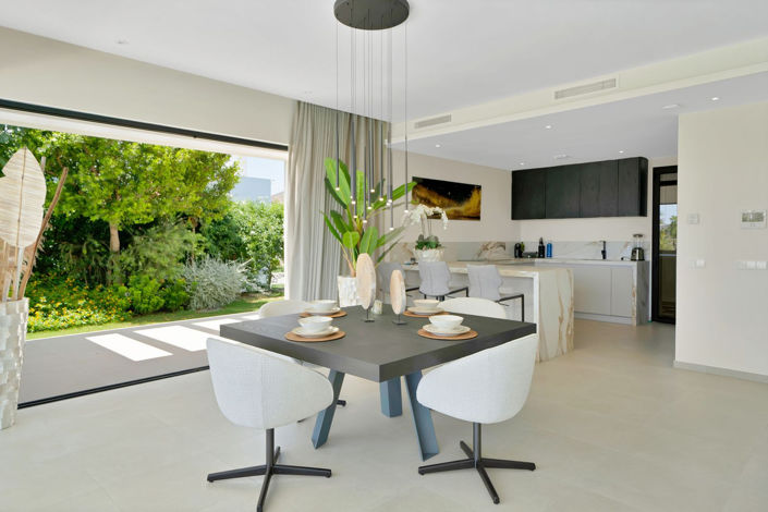Image No.33-4 Bed Villa for sale